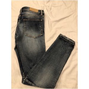 MNML Distressed Denim Jeans